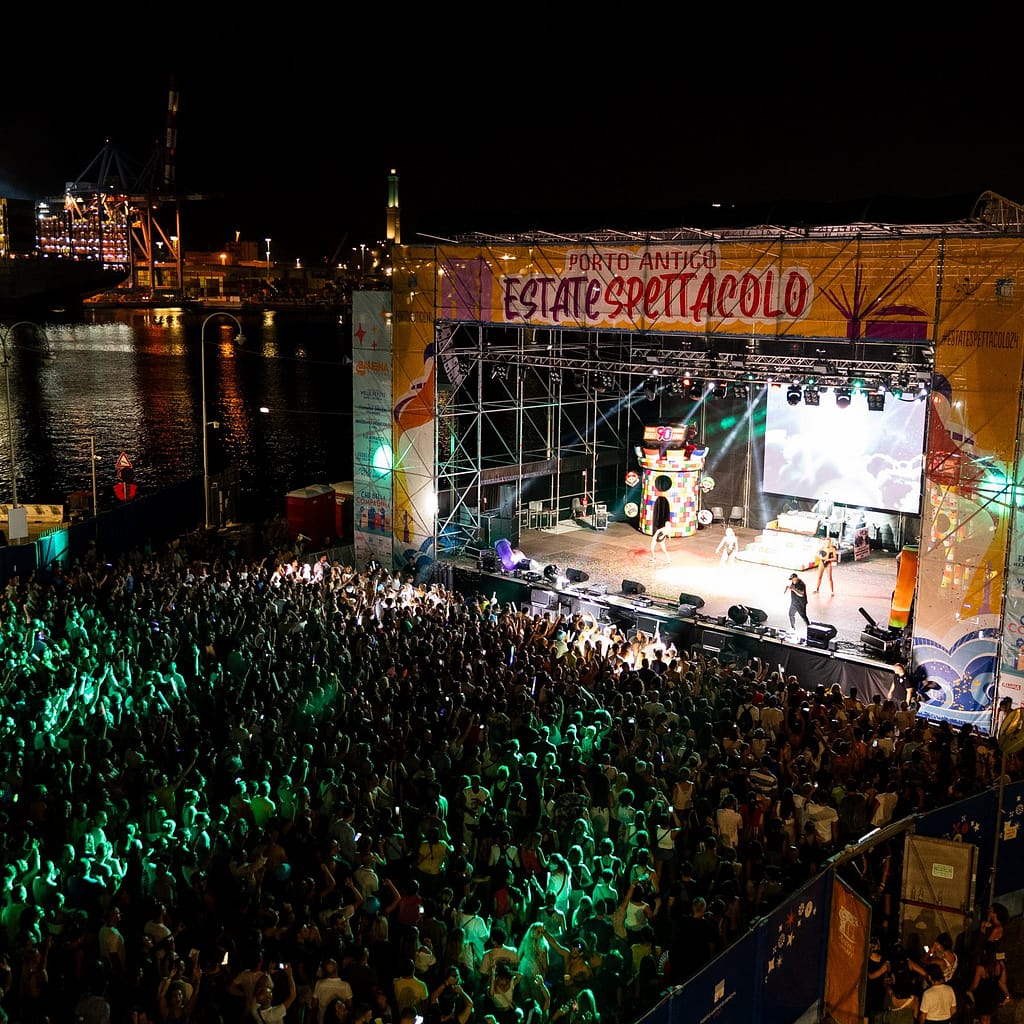 Balena Festival - palco dall'alto Credits Plurale Video