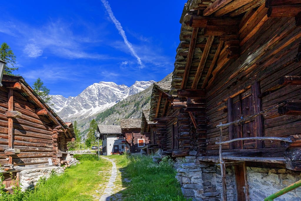 Macugnaga - Valle Anzasca - Archivio Distretto Turistico dei Laghi - Foto MB Cerini