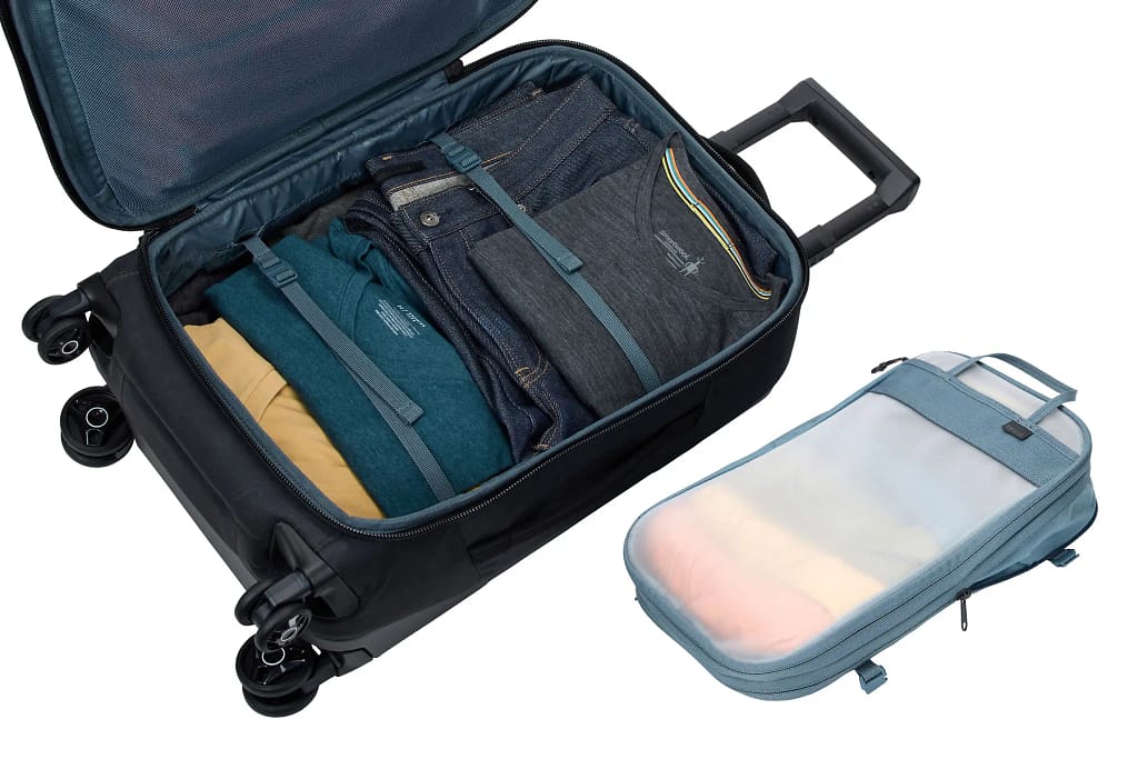 thule aion aperta con contenitore pc