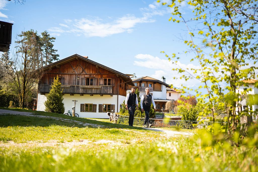 Nicola e Andreas, proprietari del Pineta Nature Resort
