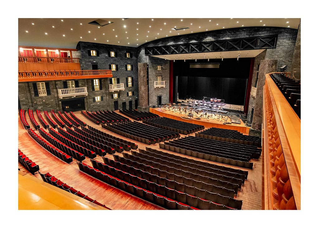 l'interno del Teatro Carlo Felice