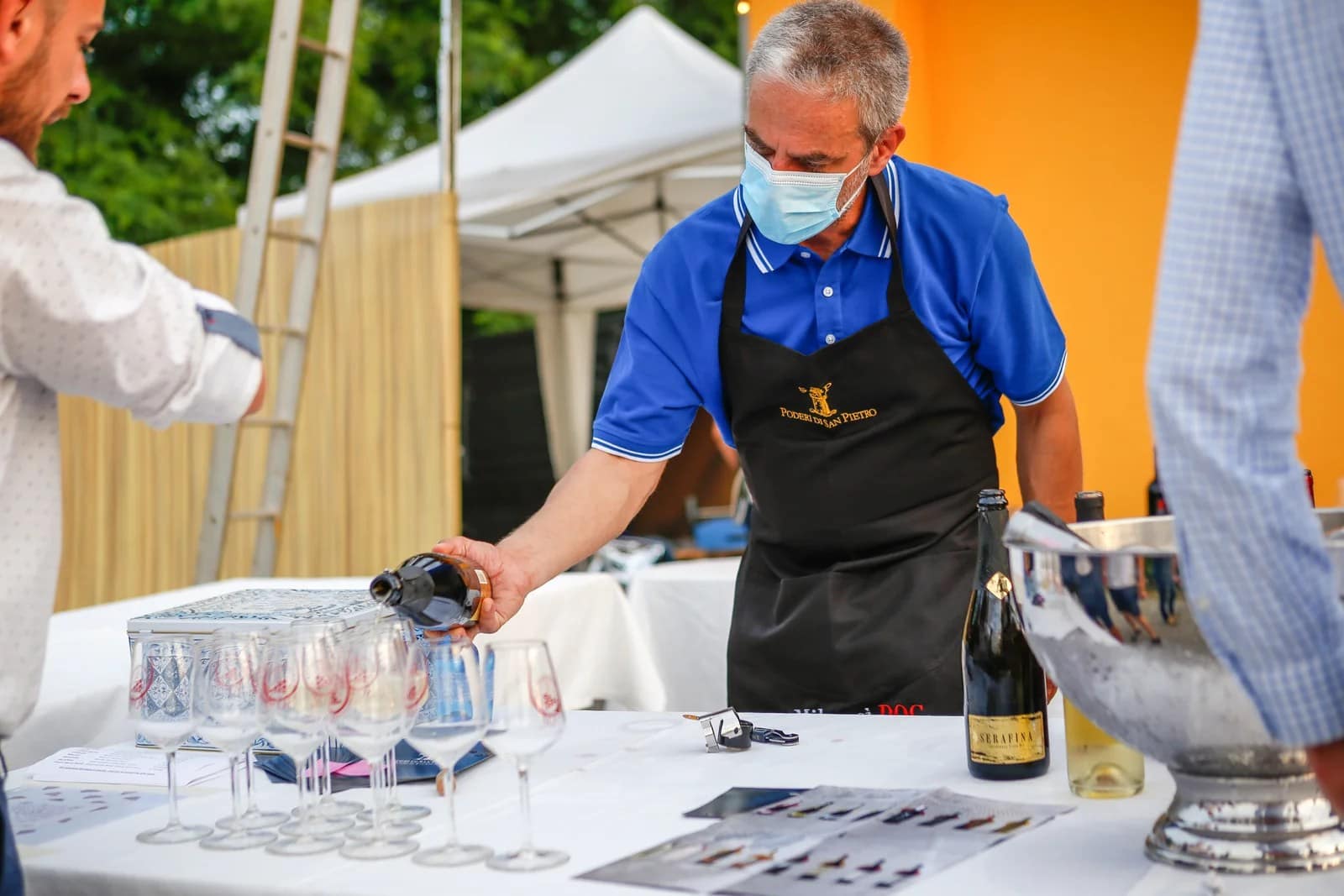 degustazione nella vigna di Poderi di San Pietro, Milano