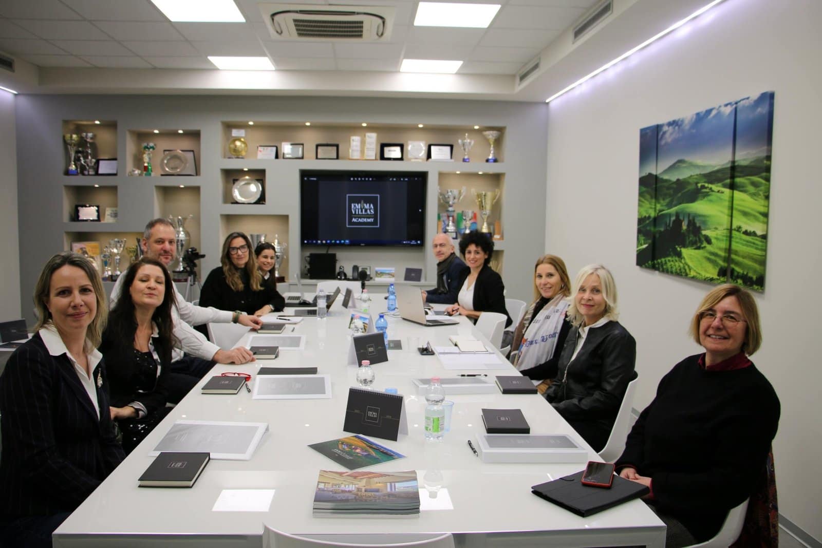 unadelle riunioni di Emma Villas Academy