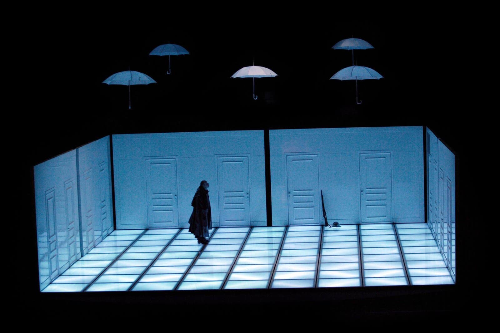 All'Opera Carlo Felice di Genova va in scena "Il cappello di paglia di Firenze", farsa musicale in quattro atti di Nino Rota su libretto proprio e di Ernesta Rinaldi