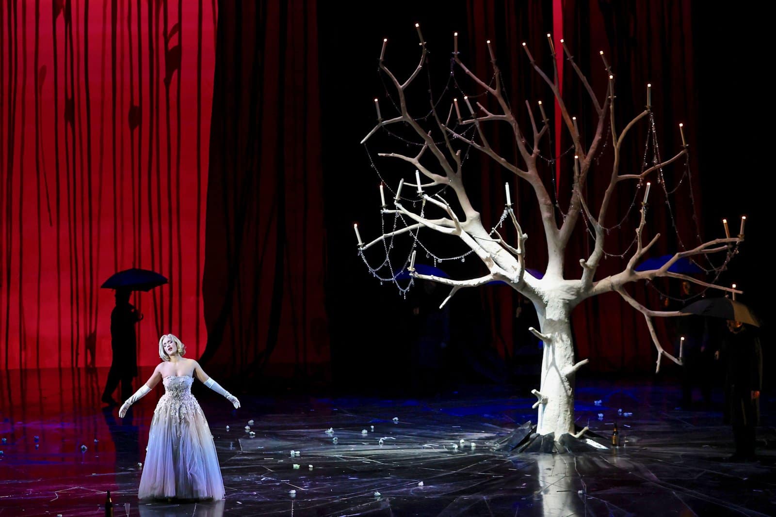 Immagini da La Traviata 2025