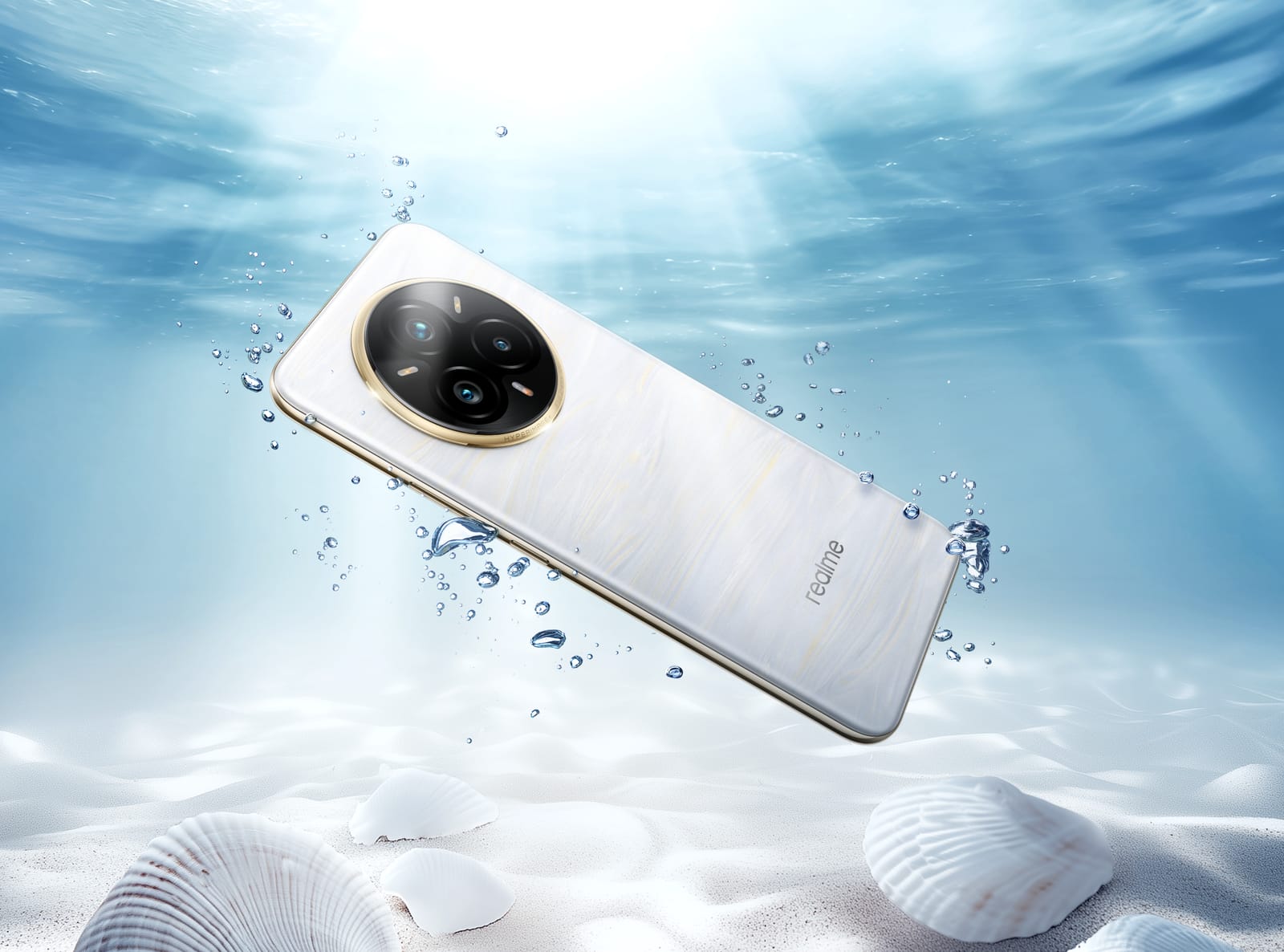 realme 12 Pro+ pearl white con cambio colore