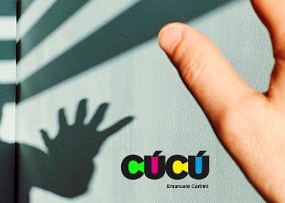 Una mano e un'ombra. Opera di Emanuele Carbini x cucu