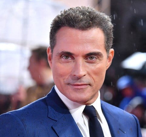 l'attore Rufus Sewell